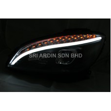 Mercedes C Class W204 07-11 Black Projector Headlamp w Bar